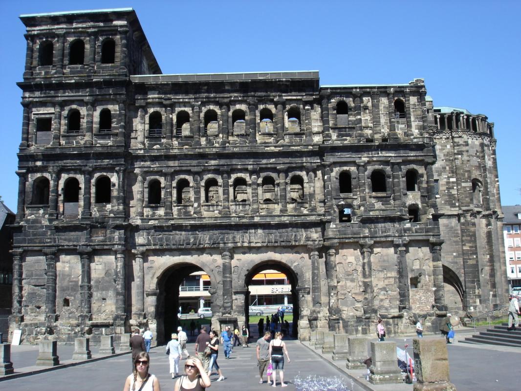 Porta Nigra