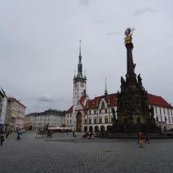 Olomouc - Colonne de la Ste Trinité et Hôtel de Ville